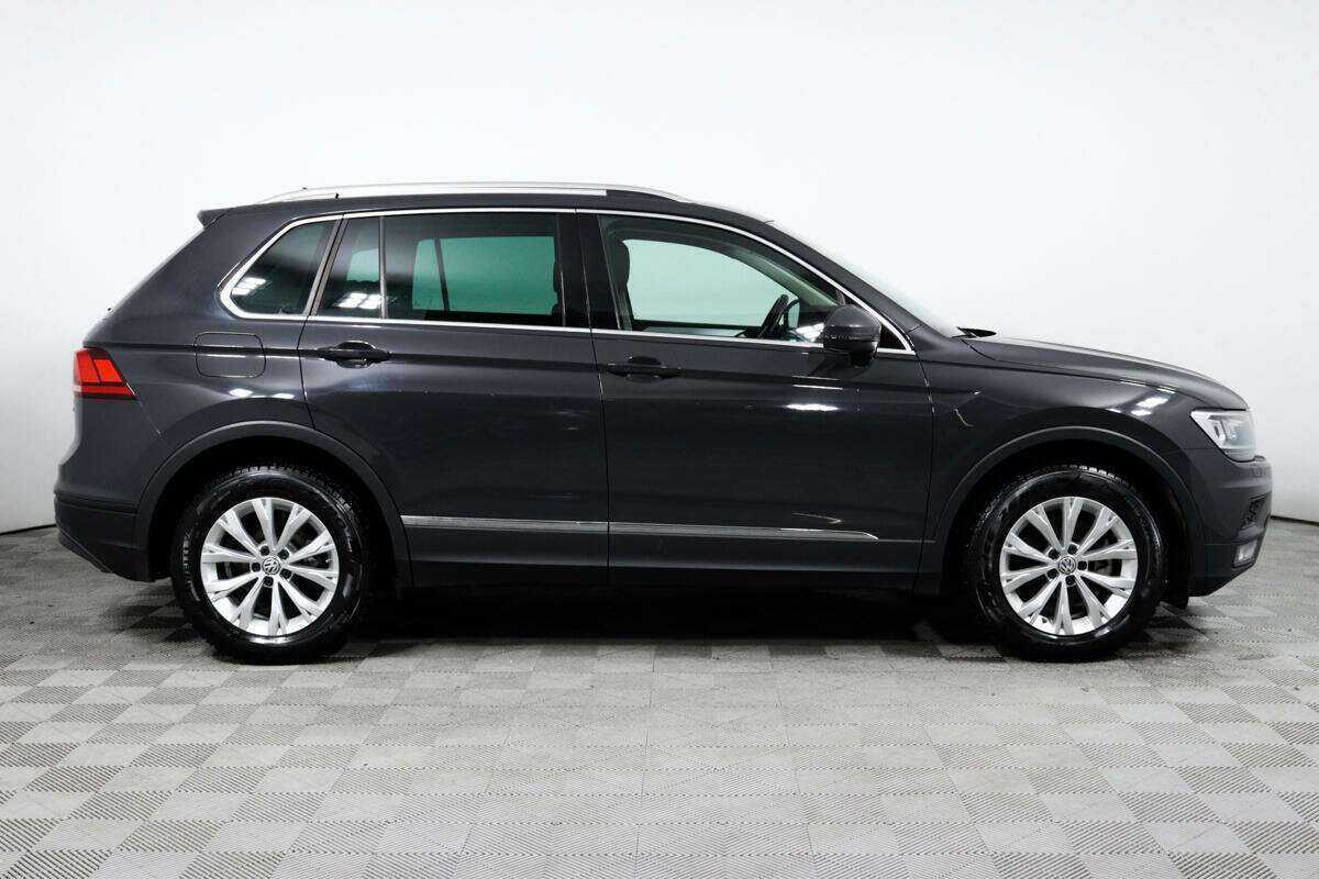 Volkswagen Tiguan б/у, 2017, Роботизированная. Фото: #3
