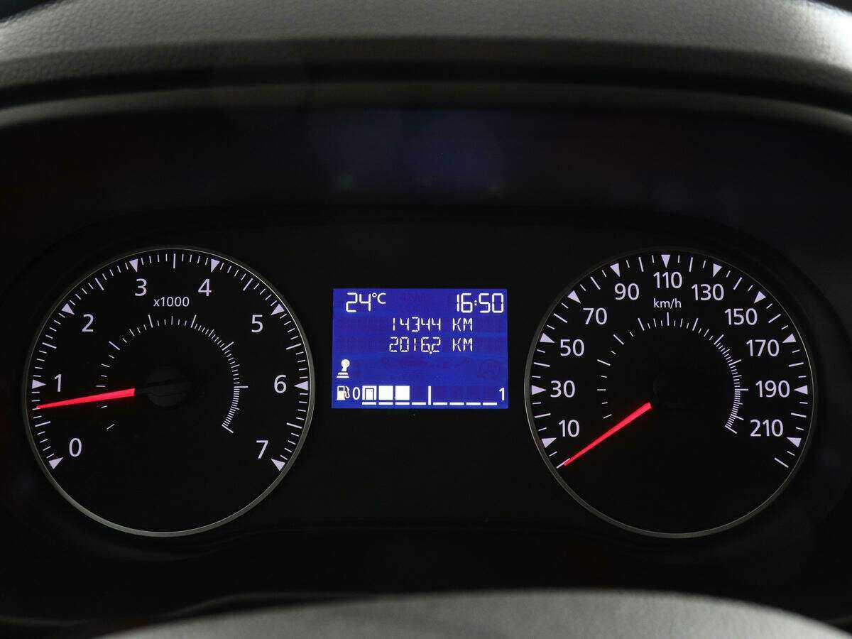 Renault Duster б/у, 2022, Механическая. Фото: #10