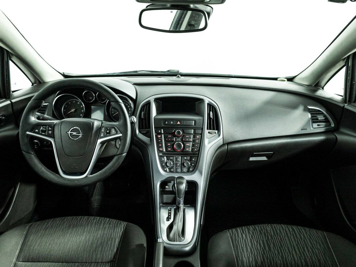 Opel Astra б/у, 2013, Автоматическая. Фото: #12