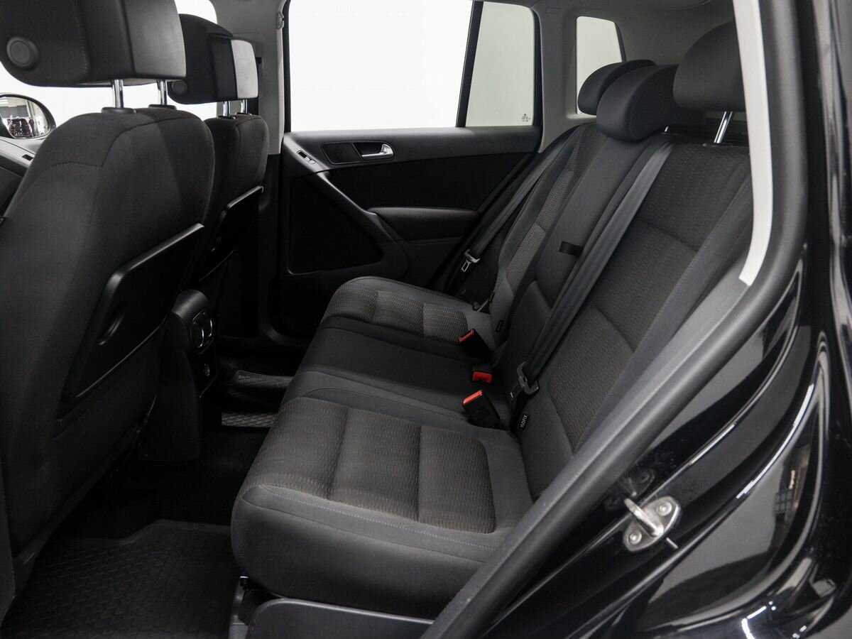 Volkswagen Tiguan б/у, 2013, Автоматическая. Фото: #12