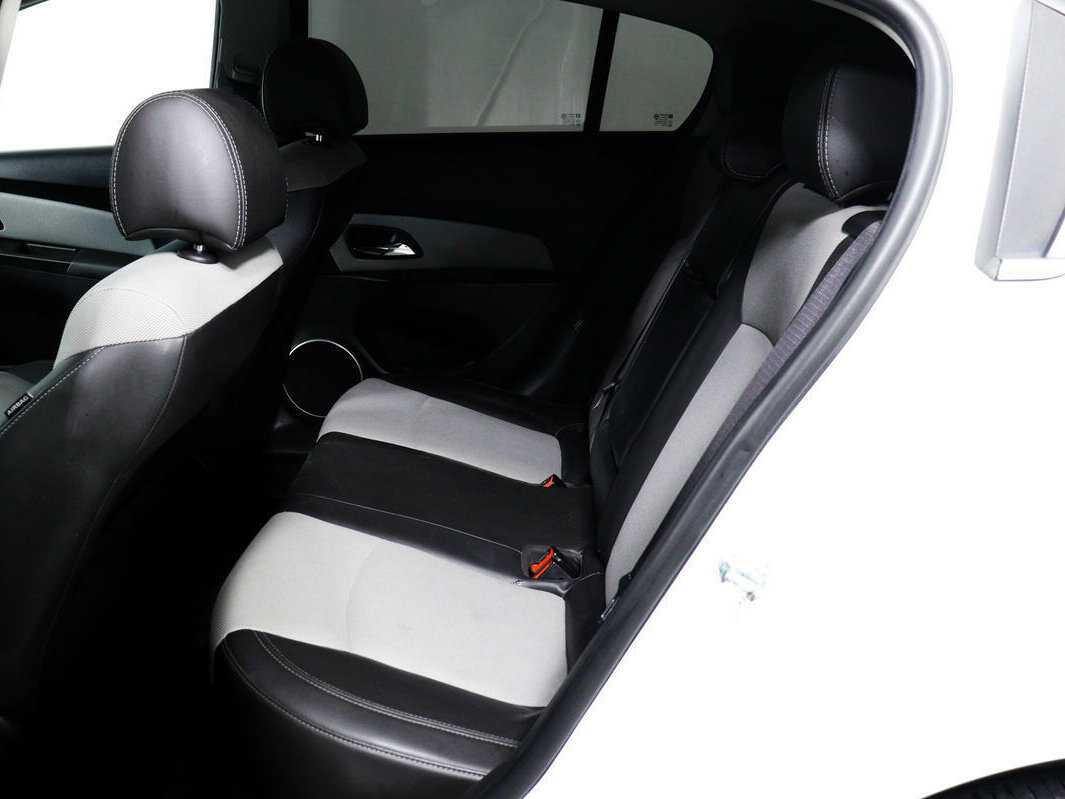 Chevrolet Cruze б/у, 2014, Автоматическая. Фото: #11