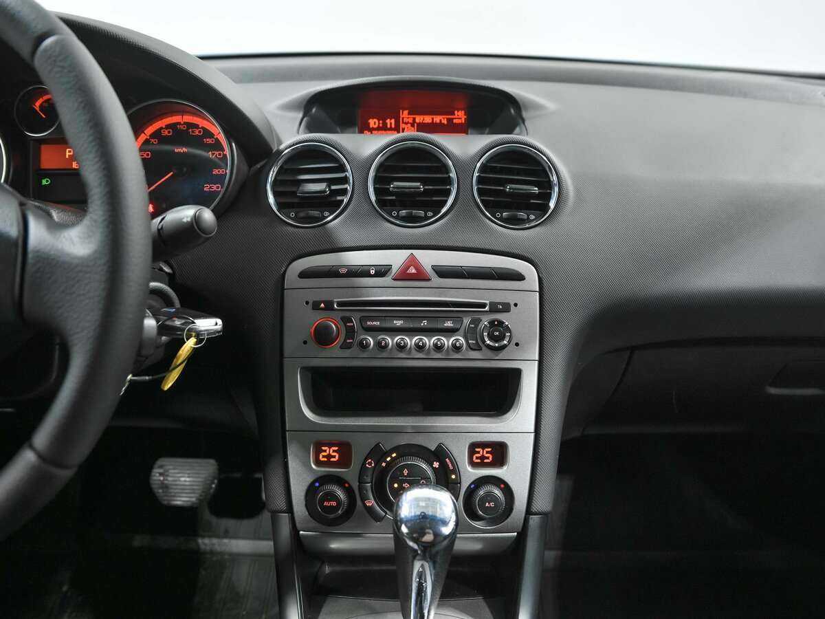 Peugeot 408 б/у, 2012, Автоматическая. Фото: #7