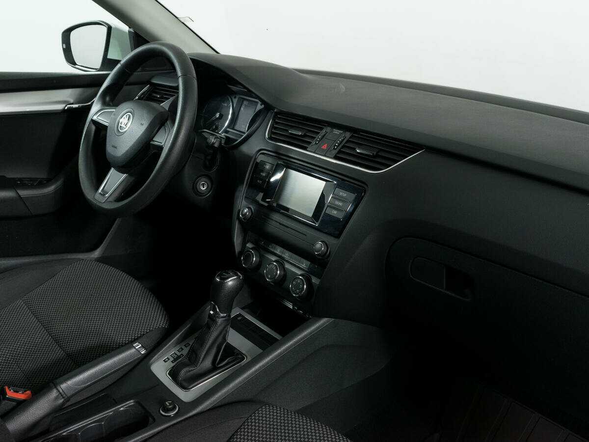 Skoda Octavia б/у, 2015, Роботизированная. Фото: #4