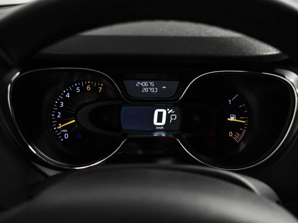 Renault Kaptur б/у, 2016, Вариатор. Фото: #17