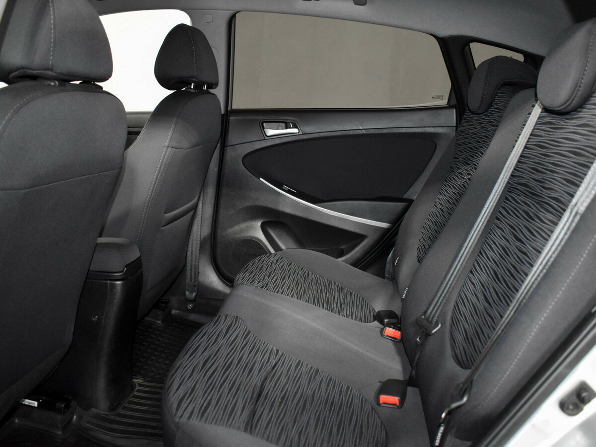 Hyundai Solaris б/у, 2015, Автоматическая. Фото: #11