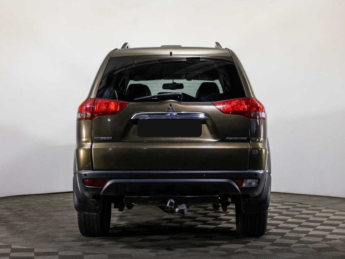 Mitsubishi Pajero Sport б/у, 2015, Автоматическая. Фото: #5