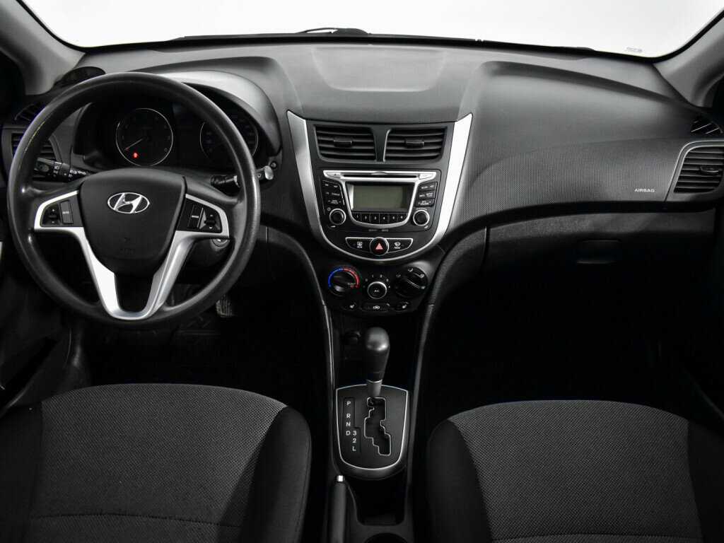 Hyundai Solaris б/у, 2014, Автоматическая. Фото: #11