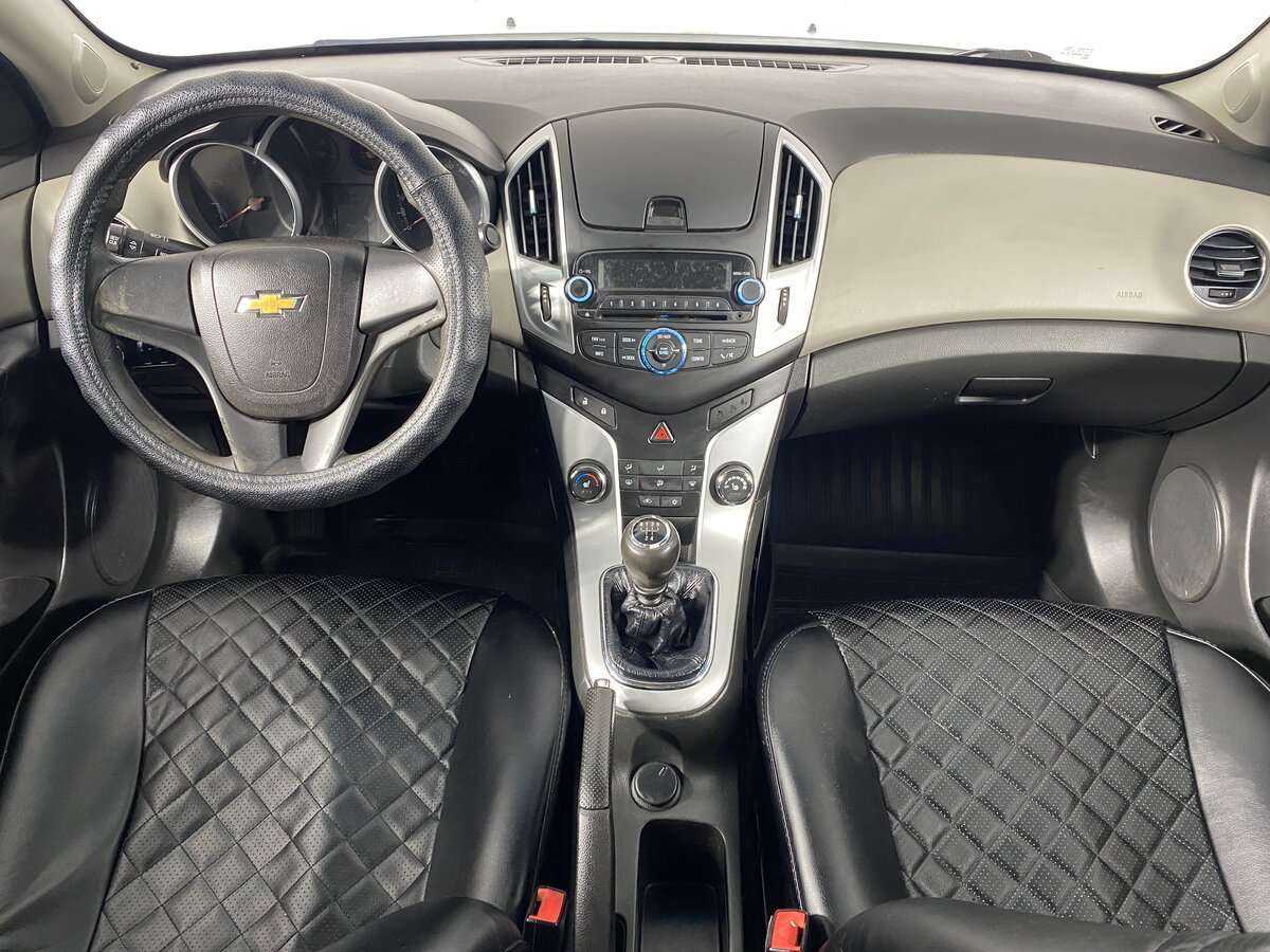 Chevrolet Cruze б/у, 2013, Механическая. Фото: #9