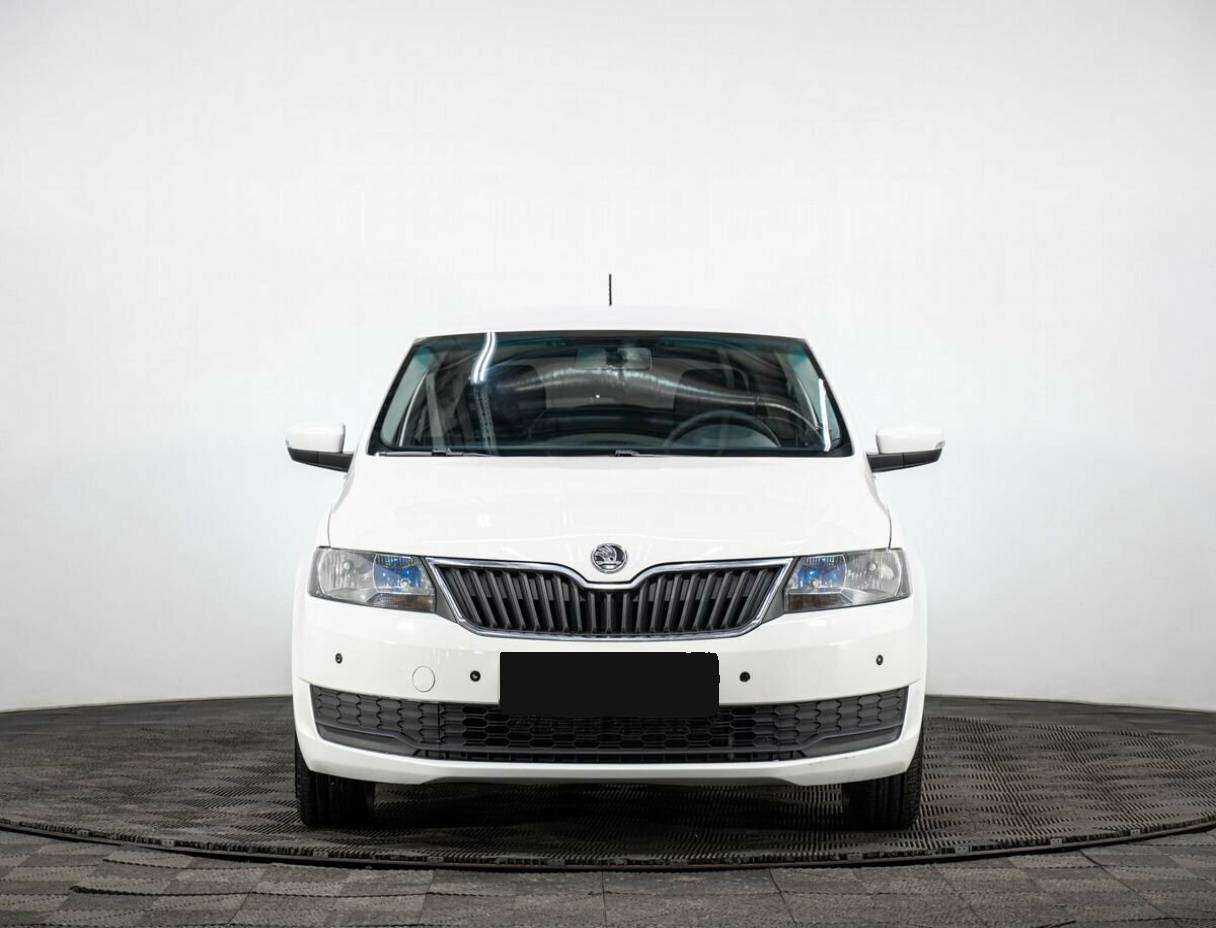 Skoda Rapid б/у, 2017, Механическая. Фото: #1
