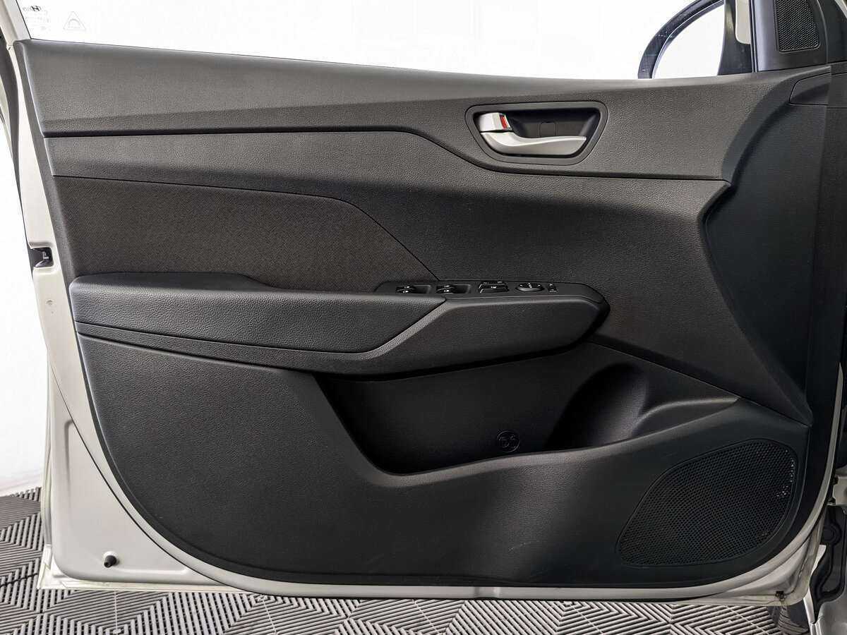 Hyundai Solaris б/у, 2020, Механическая. Фото: #14