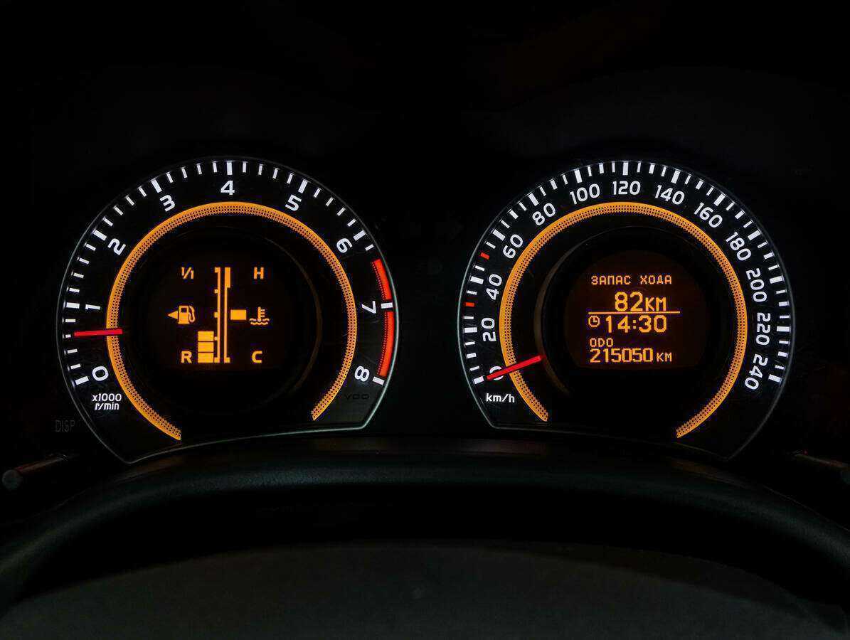 Toyota Corolla б/у, 2012, Механическая. Фото: #14