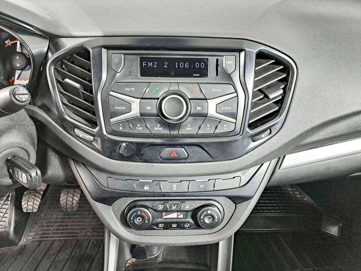 Lada (ВАЗ) Vesta б/у, 2020, Механическая. Фото: #13