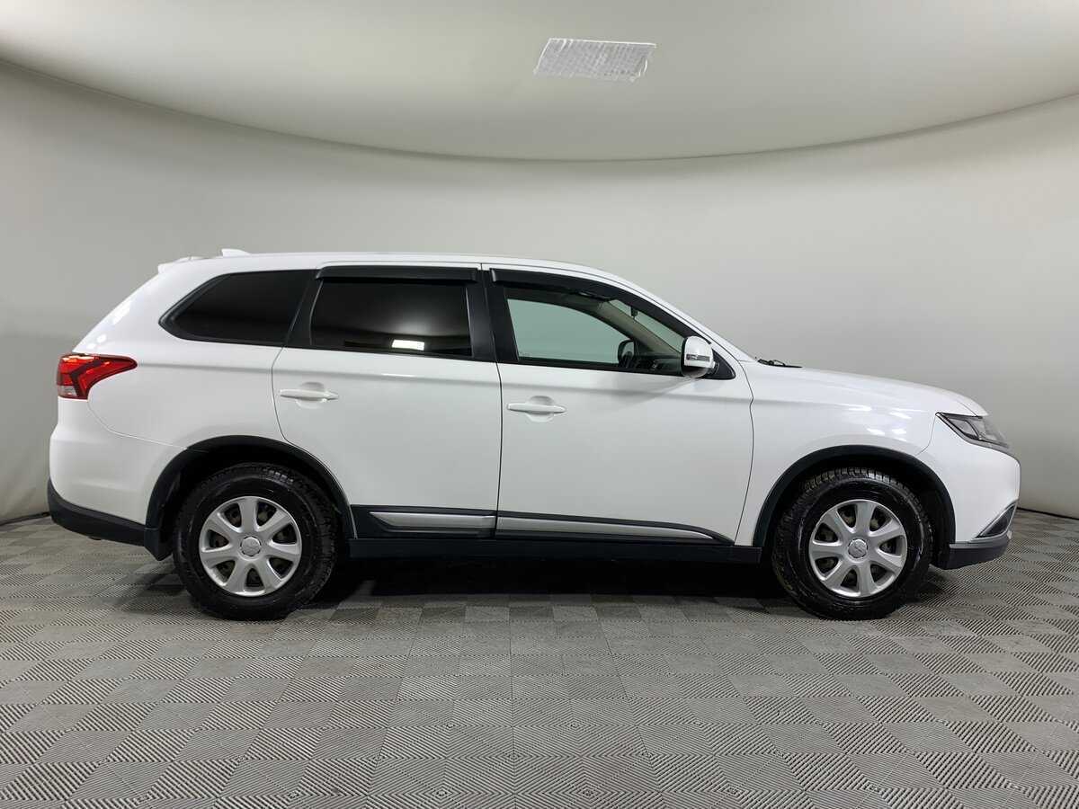 Mitsubishi Outlander б/у, 2017, Вариатор. Фото: #3