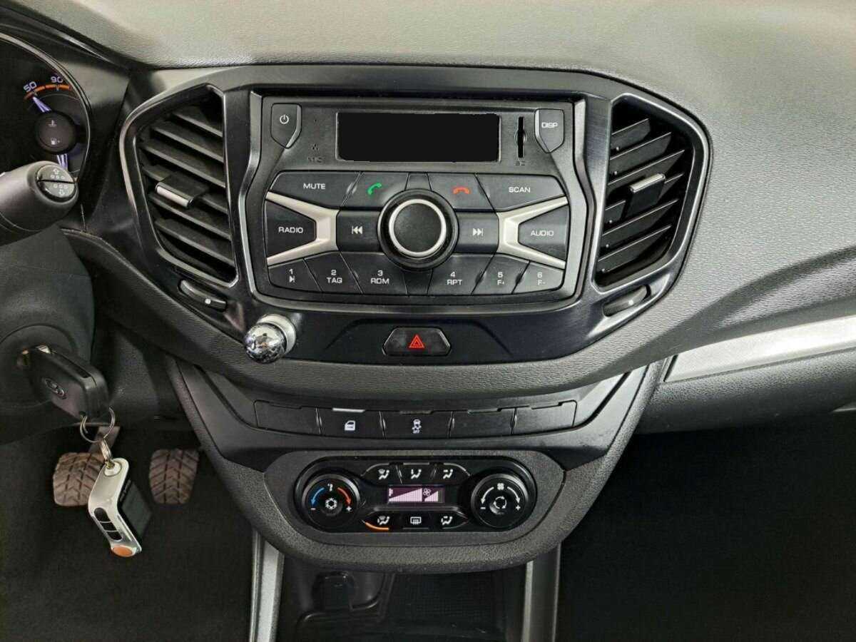 Lada (ВАЗ) Vesta б/у, 2018, Механическая. Фото: #14