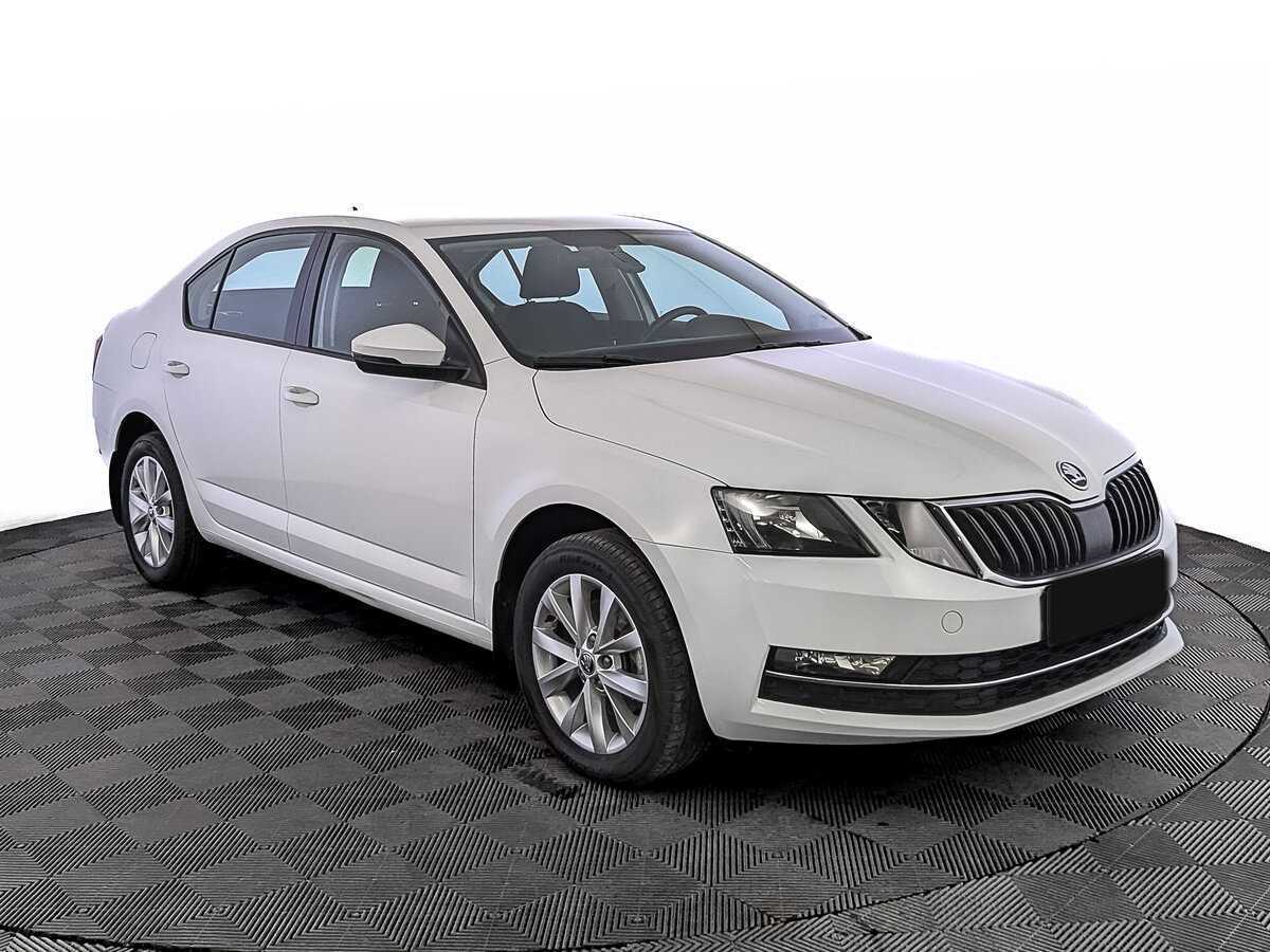 Skoda Octavia б/у, 2019, Механическая. Фото: #2