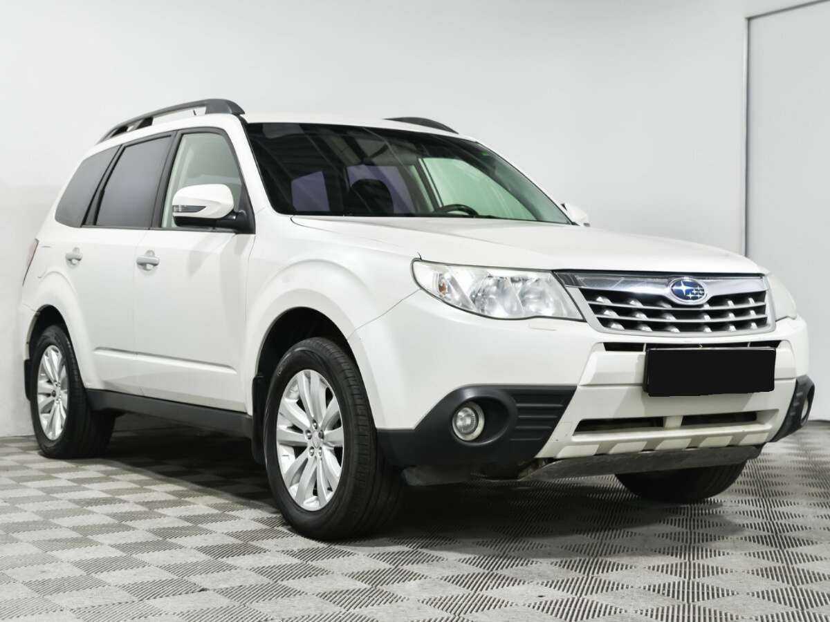 Subaru Forester б/у, 2012, Механическая. Фото: #2