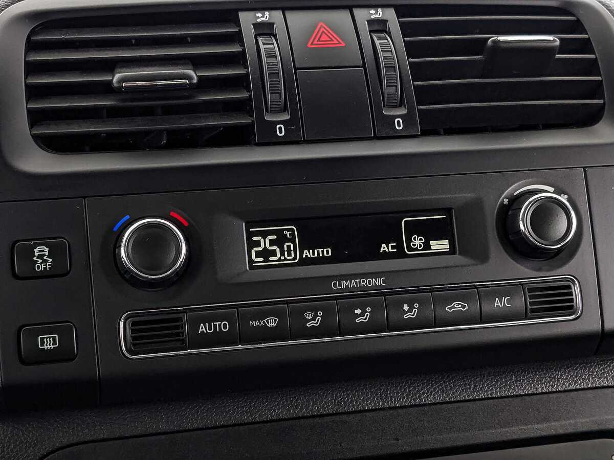 Skoda Fabia б/у, 2013, Автоматическая. Фото: #20