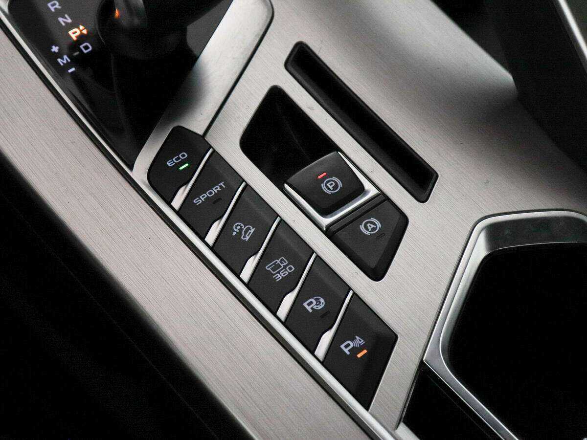 Geely Coolray б/у, 2020, Роботизированная. Фото: #15