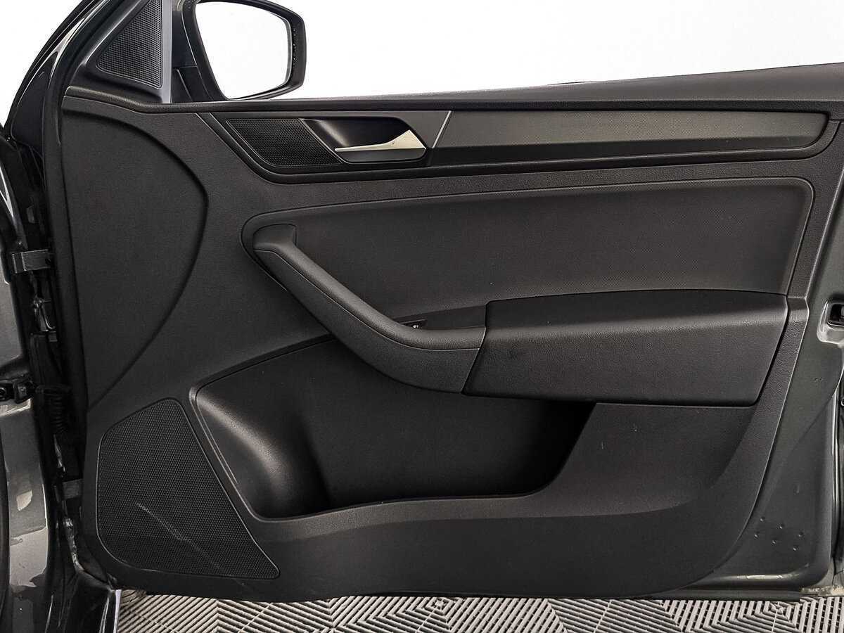 Volkswagen Polo б/у, 2021, Автоматическая. Фото: #22