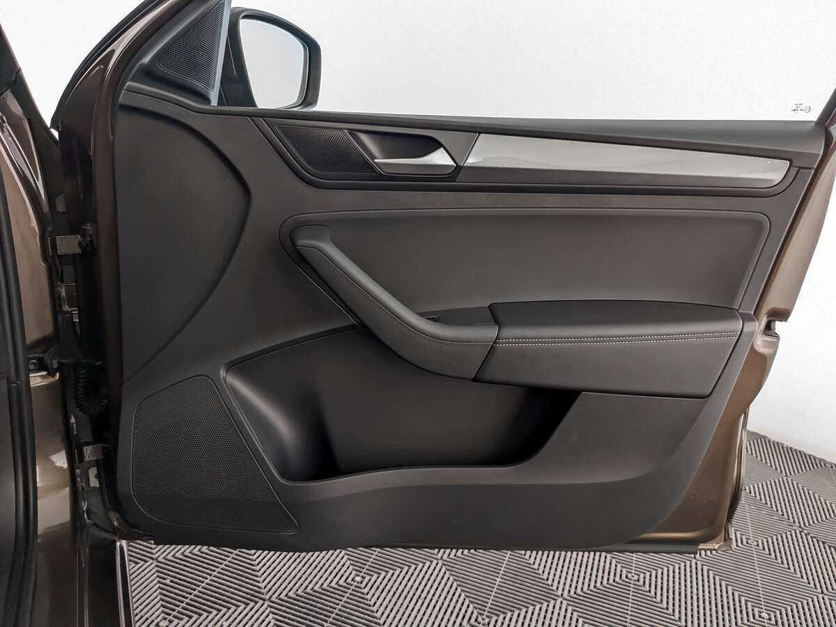 Volkswagen Polo б/у, 2021, Автоматическая. Фото: #19