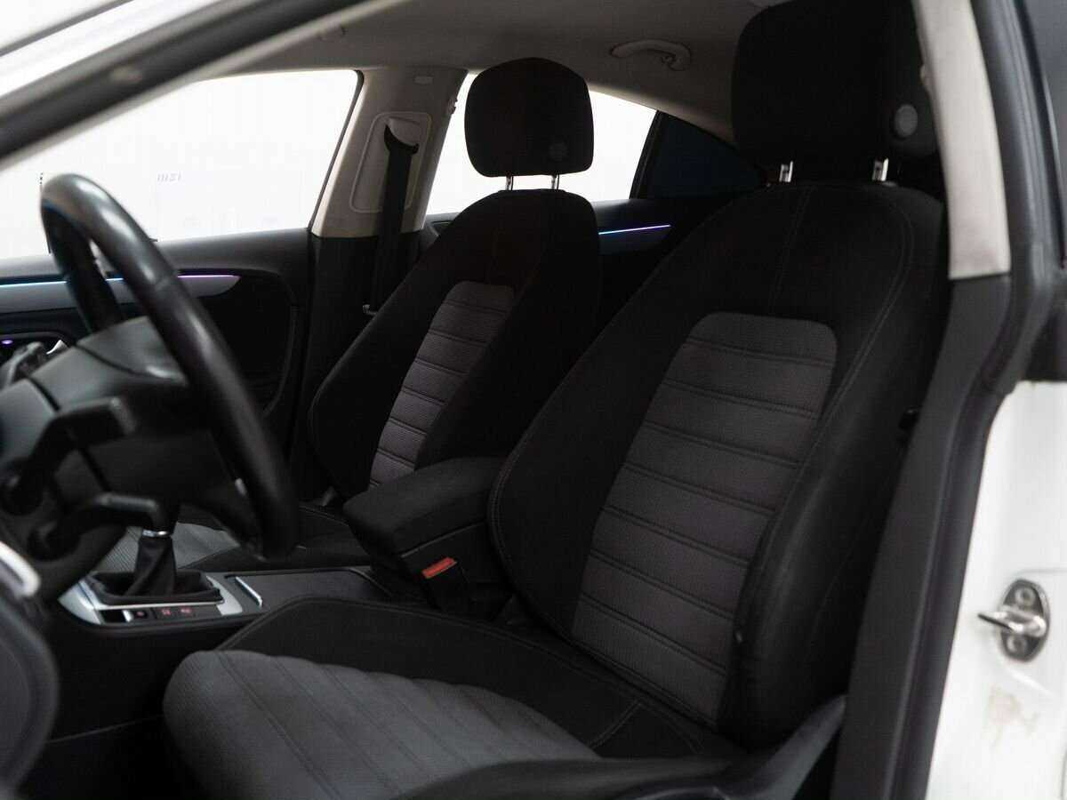 Volkswagen Passat CC б/у, 2012, Механическая. Фото: #5