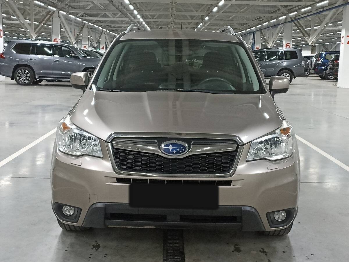 Subaru Forester б/у, 2014, Механическая. Фото: #1