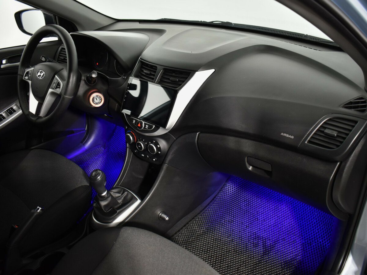 Hyundai Solaris б/у, 2014, Механическая. Фото: #11