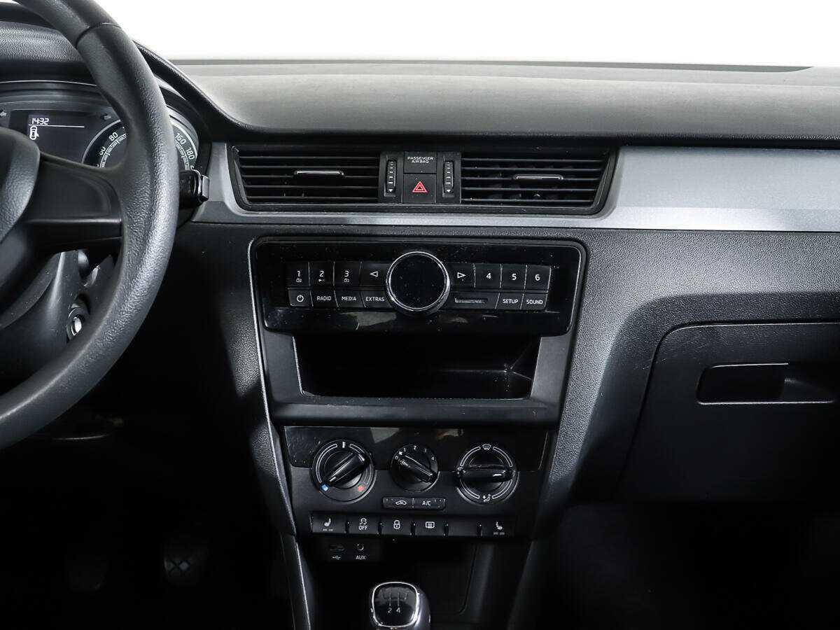 Skoda Rapid б/у, 2017, Механическая. Фото: #11