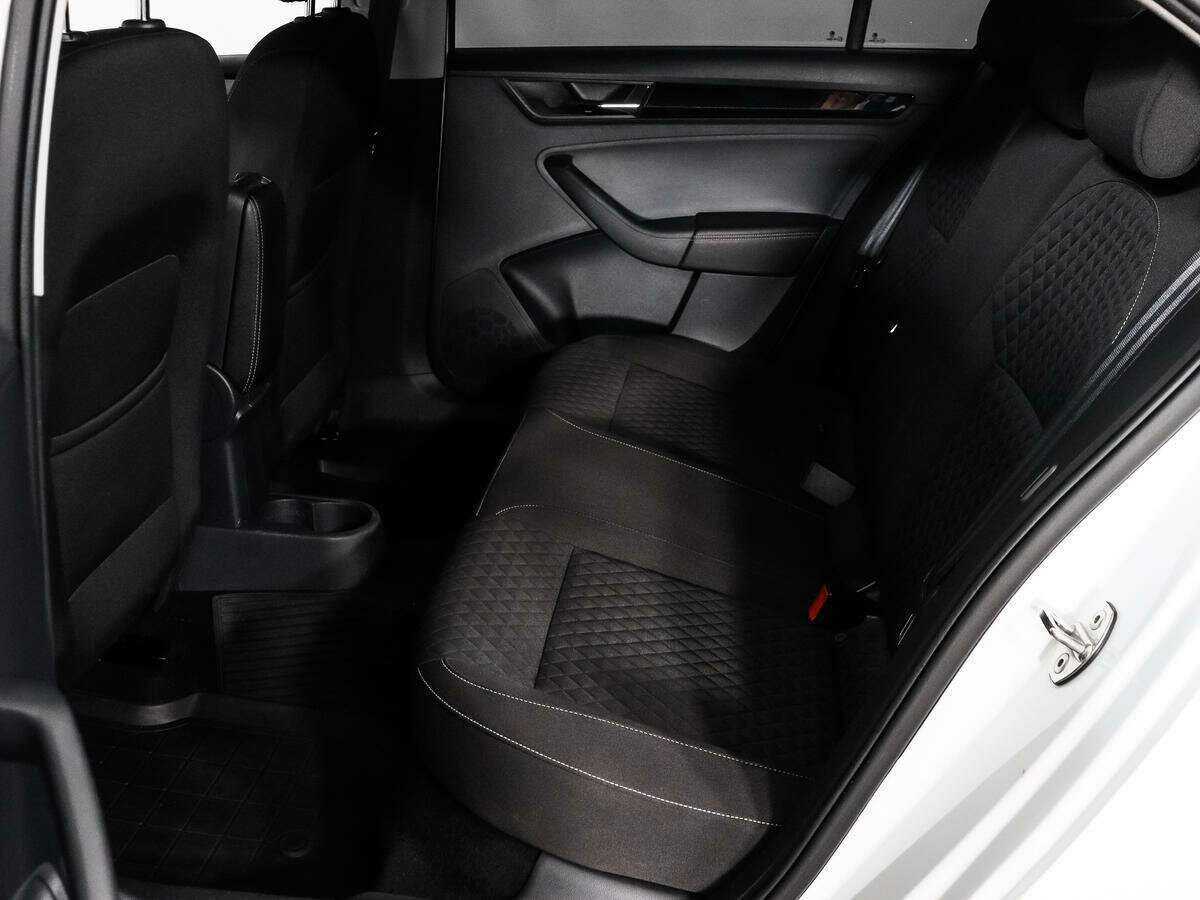 Skoda Rapid б/у, 2017, Механическая. Фото: #6