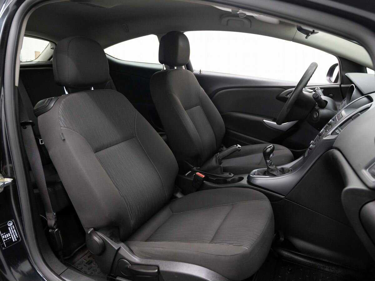 Opel Astra б/у, 2013, Механическая. Фото: #10