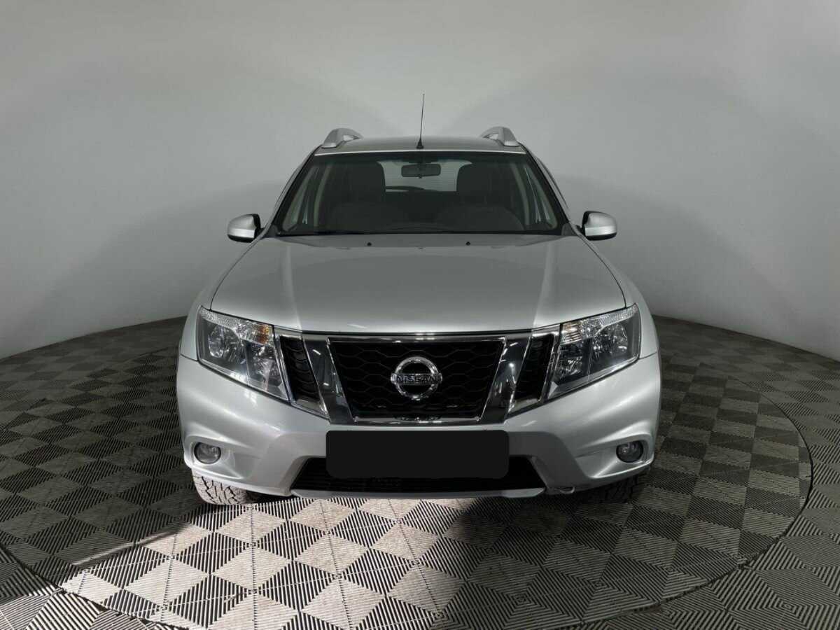Nissan Terrano б/у, 2018, Автоматическая. Фото: #1