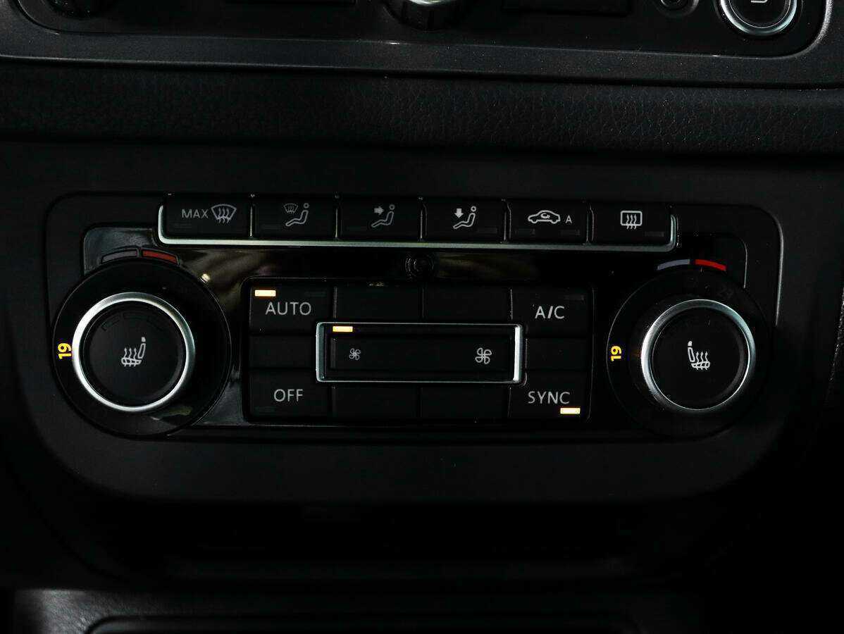 Volkswagen Tiguan б/у, 2012, Автоматическая. Фото: #12