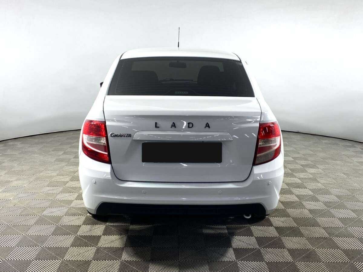 Lada (ВАЗ) Granta б/у, 2022, Механическая. Фото: #5