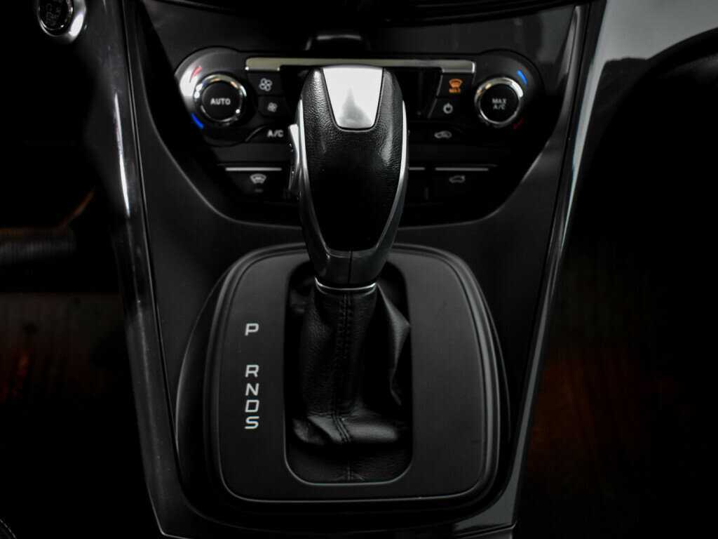 Ford Kuga б/у, 2016, Автоматическая. Фото: #10