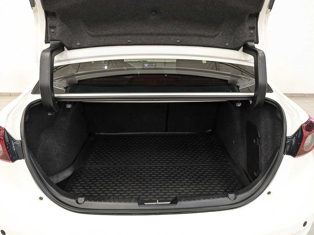 Mazda 3 б/у, 2018, Автоматическая. Фото: #9