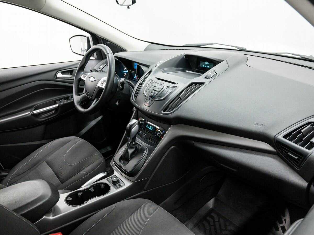 Ford Kuga б/у, 2015, Автоматическая. Фото: #6