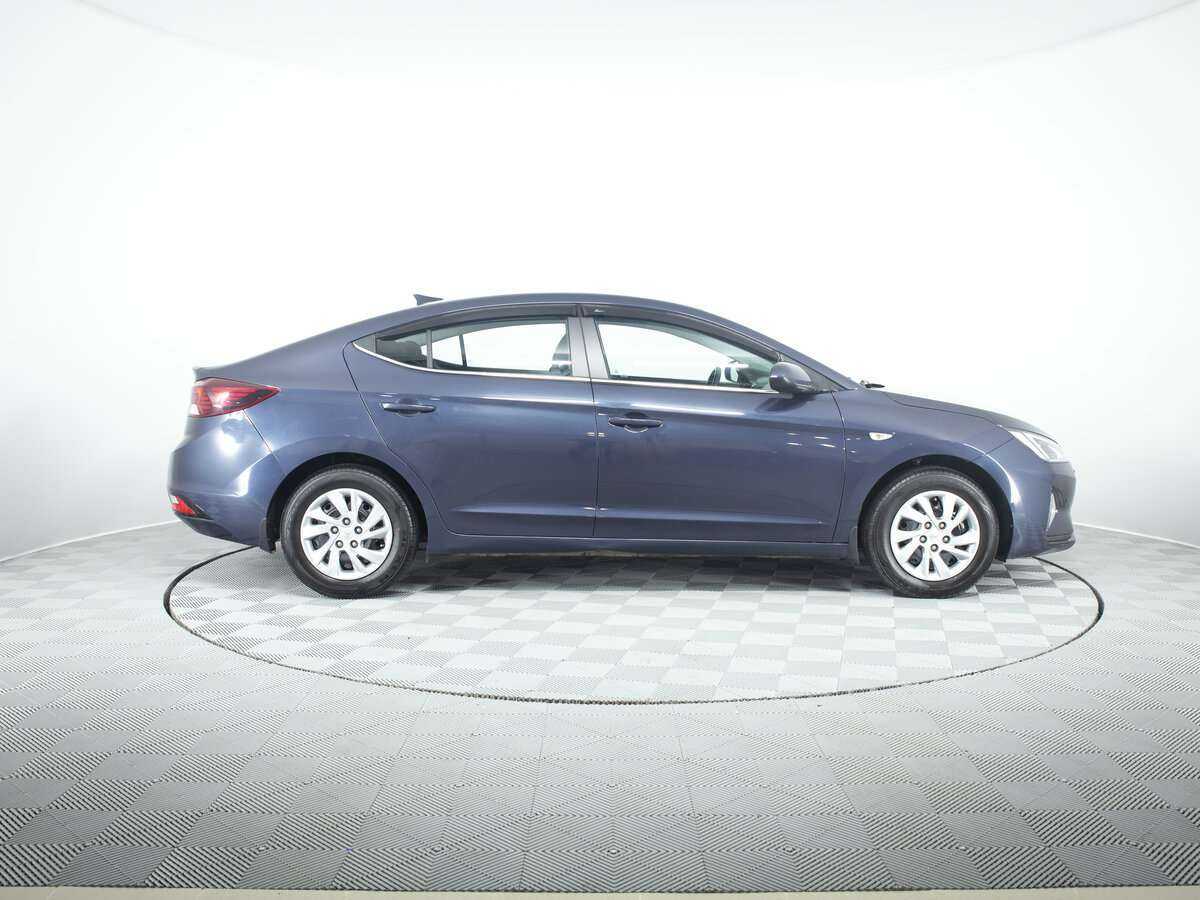 Hyundai Elantra б/у, 2020, Механическая. Фото: #3