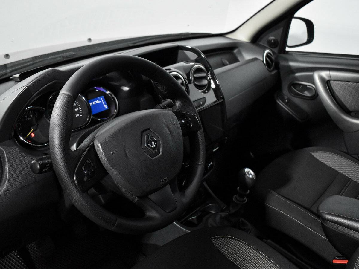 Renault Duster б/у, 2017, Механическая. Фото: #8