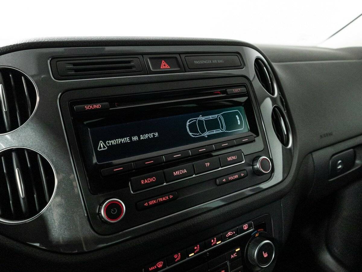 Volkswagen Tiguan б/у, 2012, Автоматическая. Фото: #14