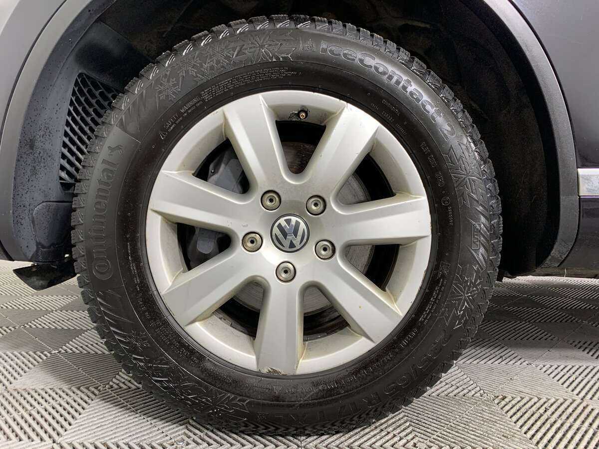 Volkswagen Touareg б/у, 2012, Автоматическая. Фото: #7