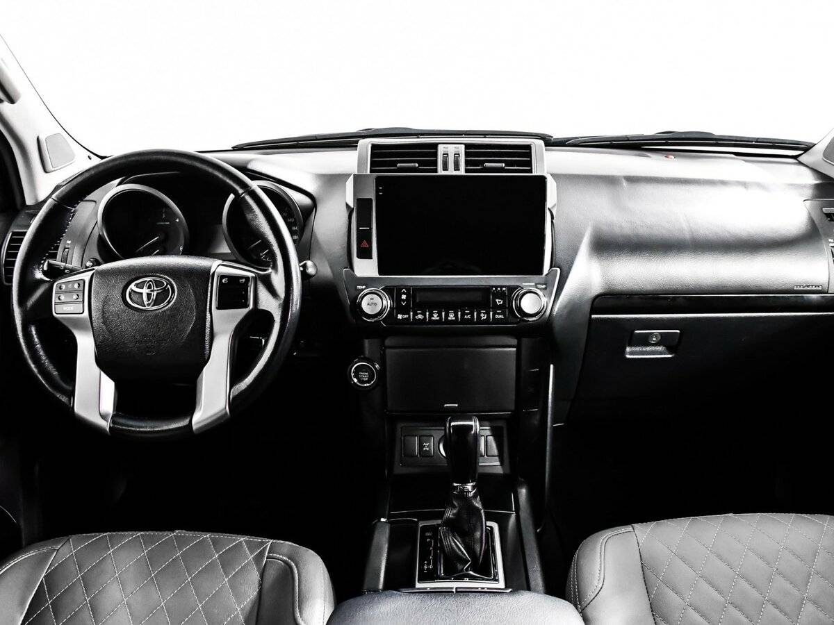 Toyota Land Cruiser Prado б/у, 2013, Автоматическая. Фото: #8