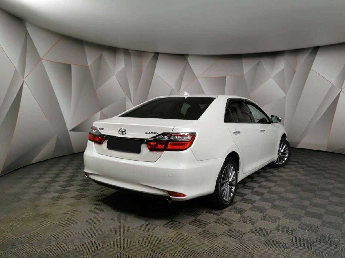 Toyota Camry б/у, 2016, Автоматическая. Фото: #1