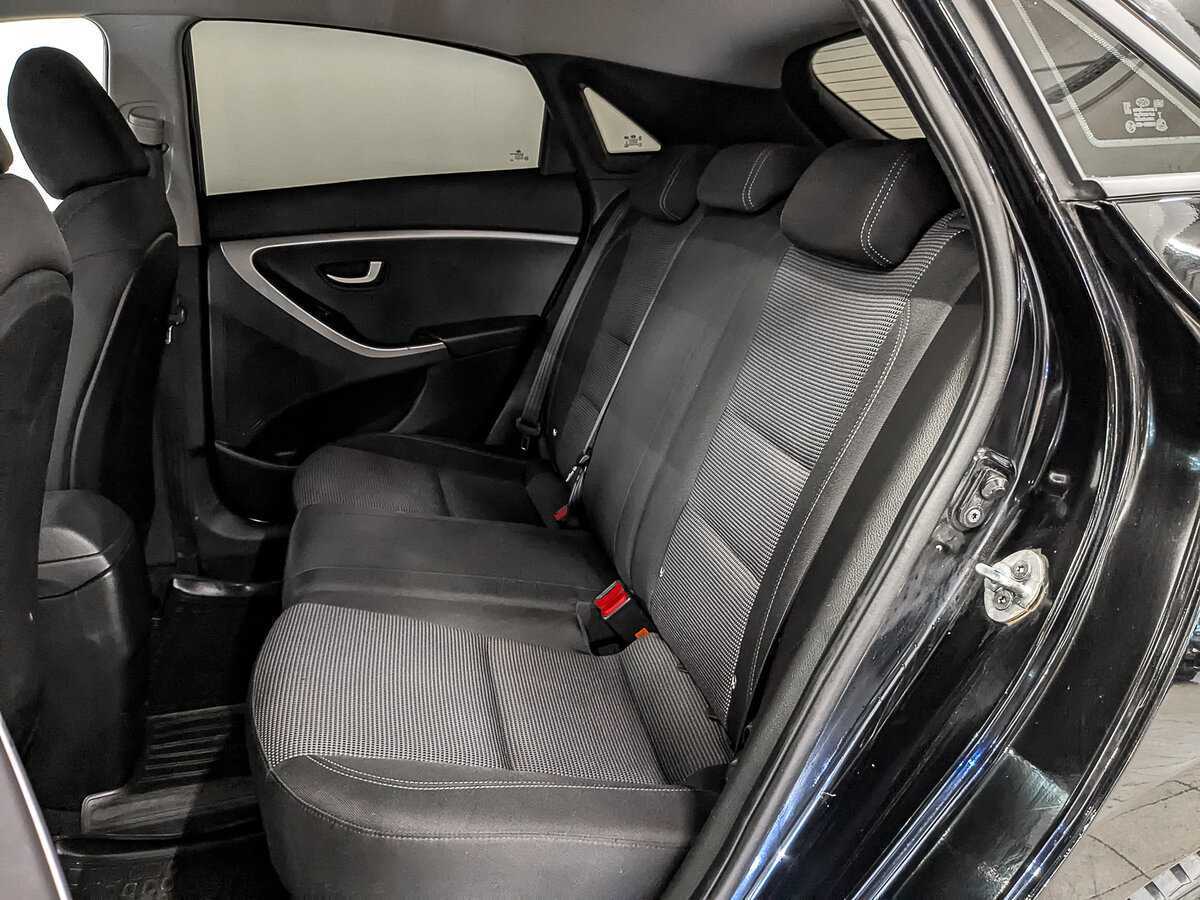 Hyundai i30 б/у, 2015, Автоматическая. Фото: #17