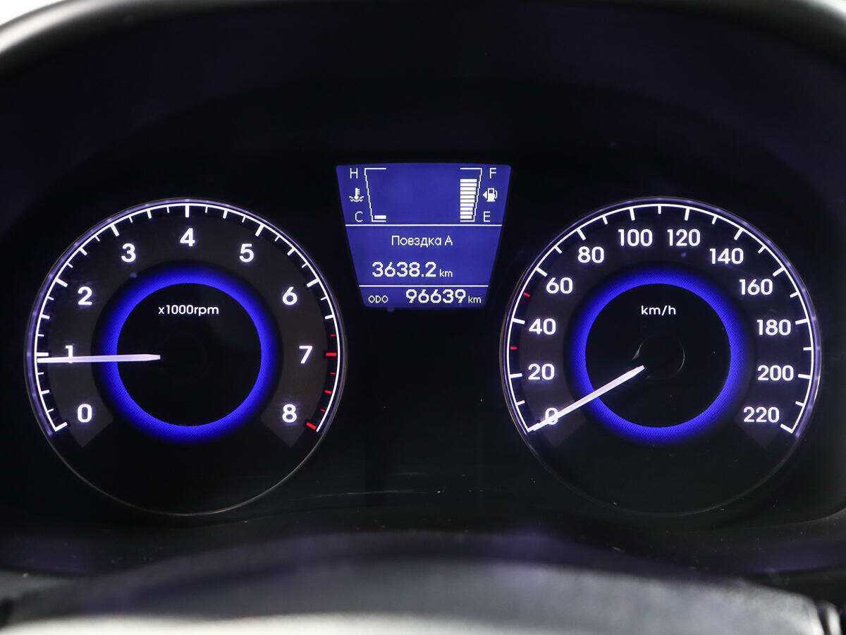 Hyundai Solaris б/у, 2014, Механическая. Фото: #8