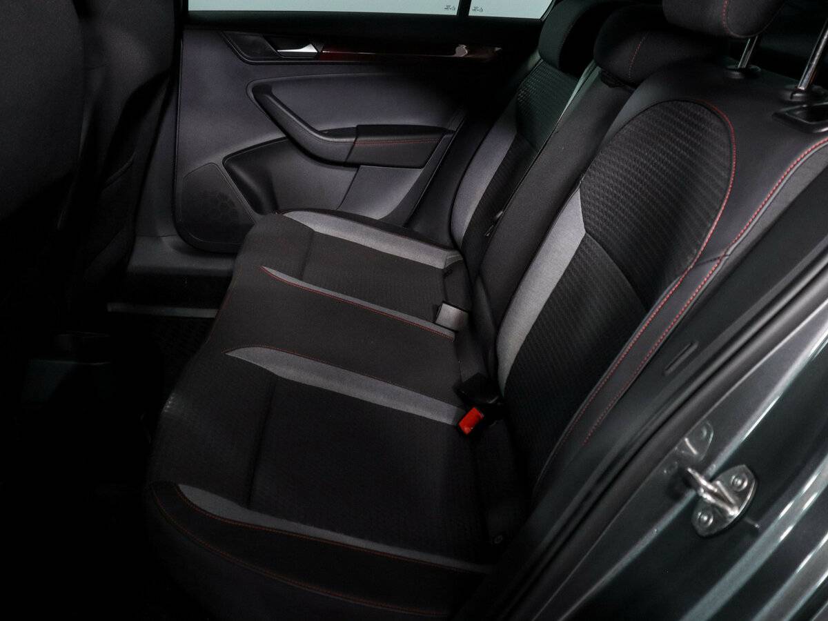 Volkswagen Polo б/у, 2021, Автоматическая. Фото: #7