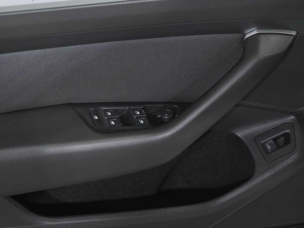 Volkswagen Passat б/у, 2015, Роботизированная. Фото: #13