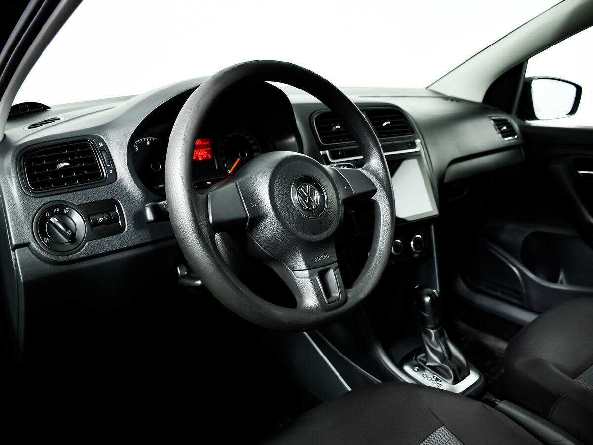 Volkswagen Polo б/у, 2012, Автоматическая. Фото: #12