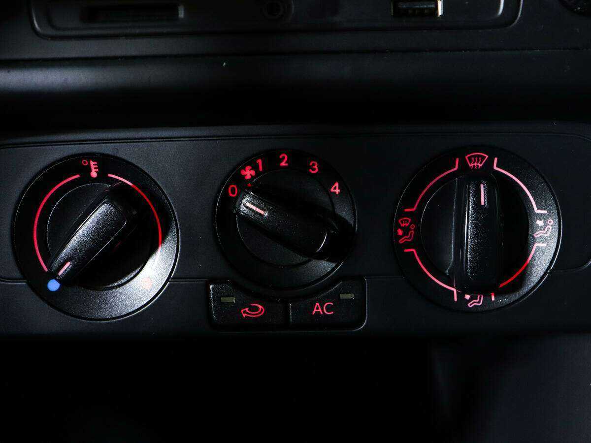 Volkswagen Polo б/у, 2014, Автоматическая. Фото: #13