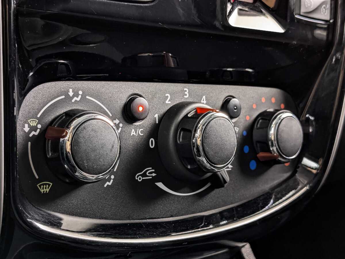 Nissan Terrano б/у, 2020, Механическая. Фото: #15