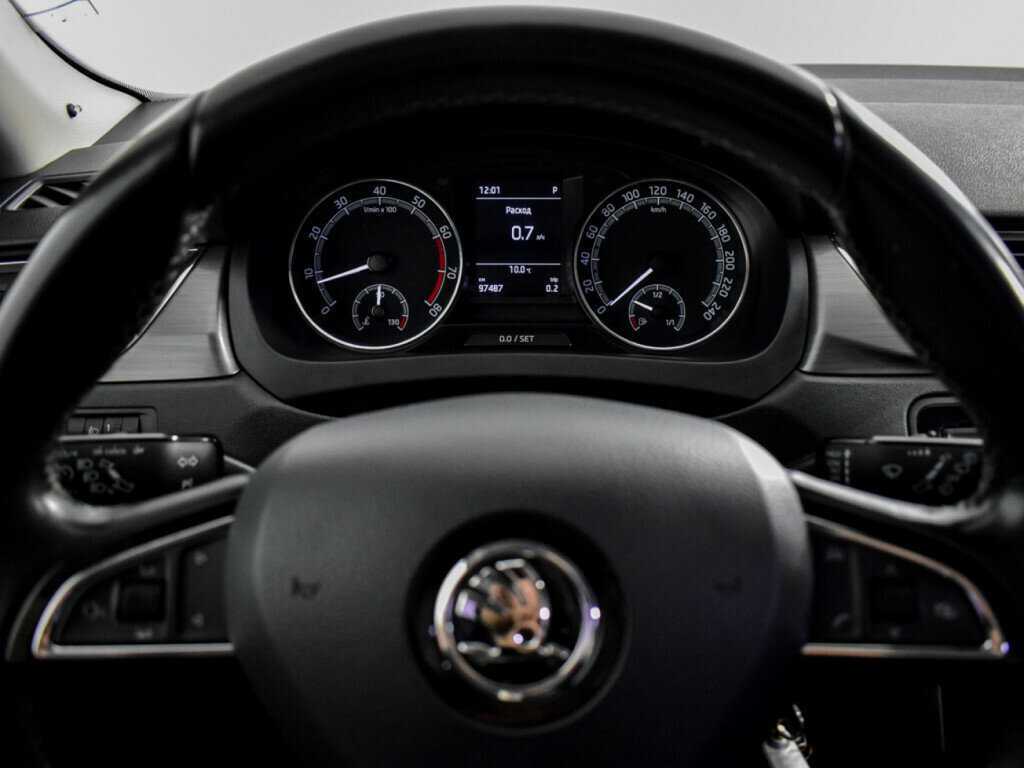 Skoda Rapid б/у, 2017, Роботизированная. Фото: #15